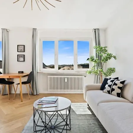 Modern With Kitchen In Prime Location *