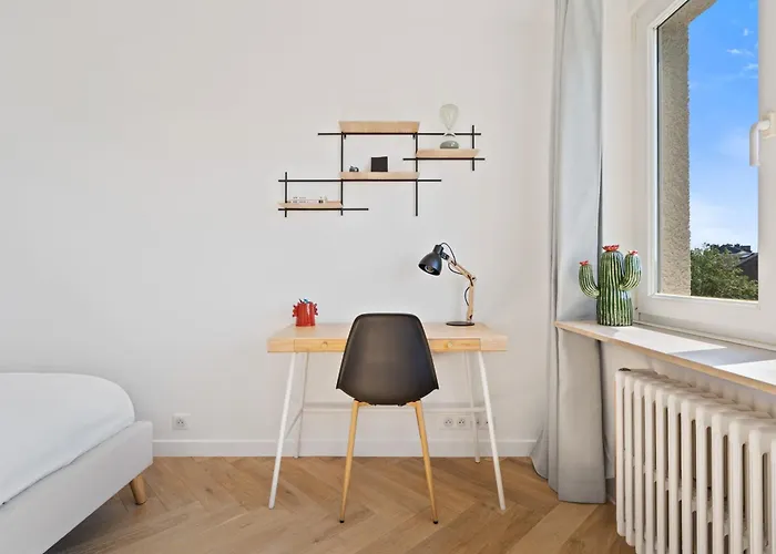 Modern With Kitchen In Prime Location דירה