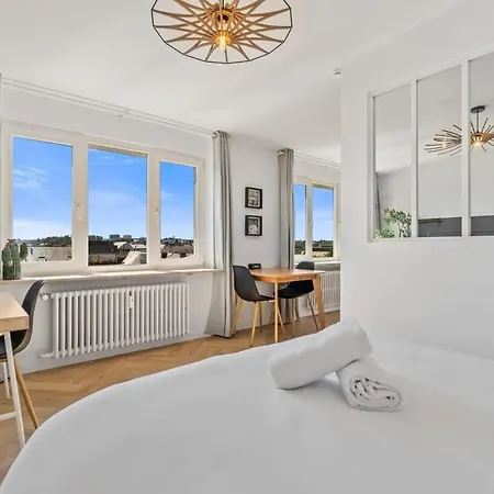 Modern With Kitchen In Prime Location Appartement